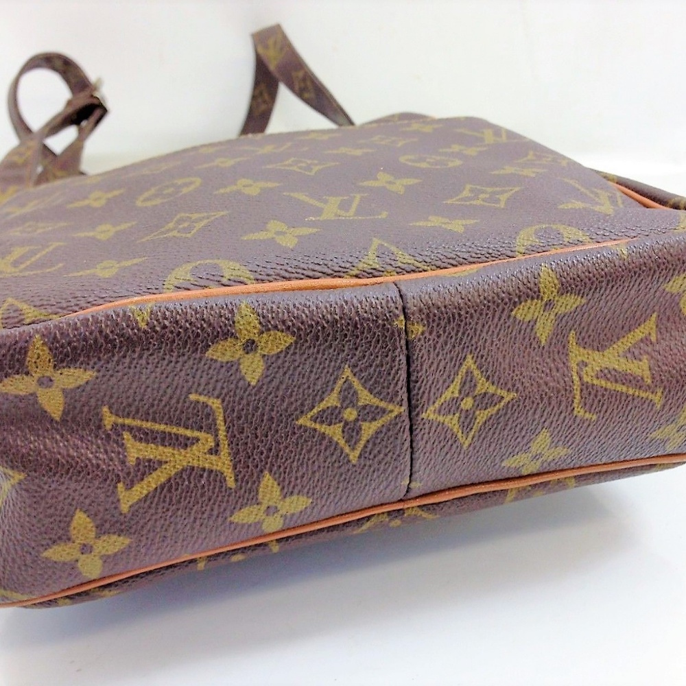 Louis Vuitton Crossbody bag Petit Shoulder leather - Picture 3 of 8